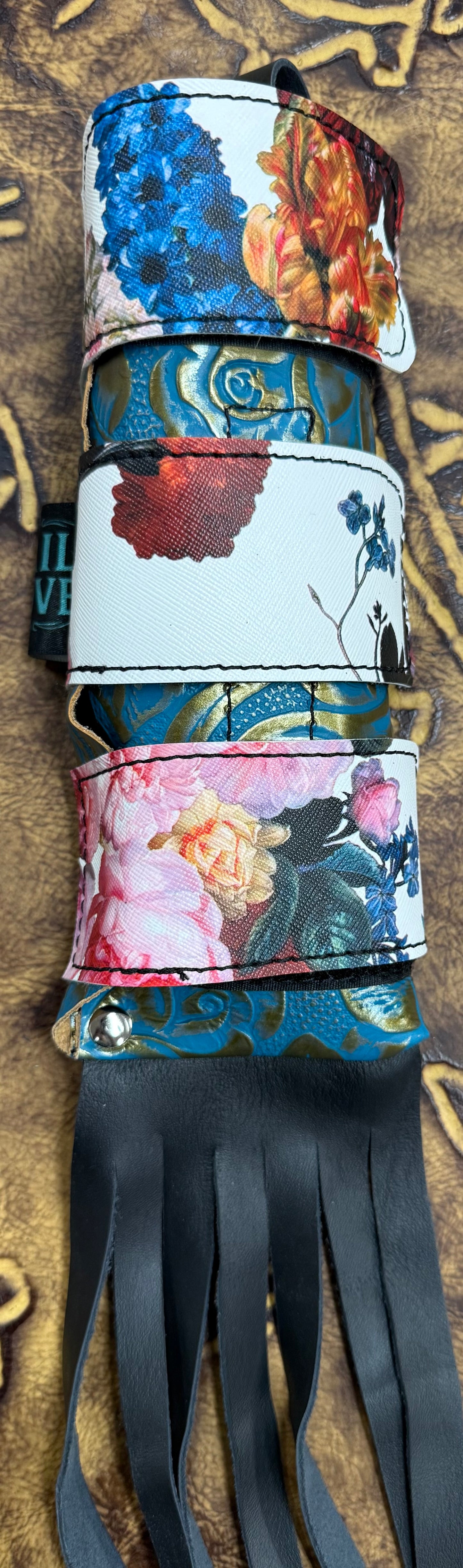 3 strap Gemma